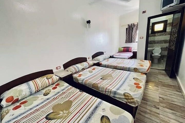 Room 7 of 19