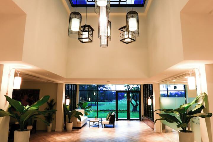 Guest Lobby