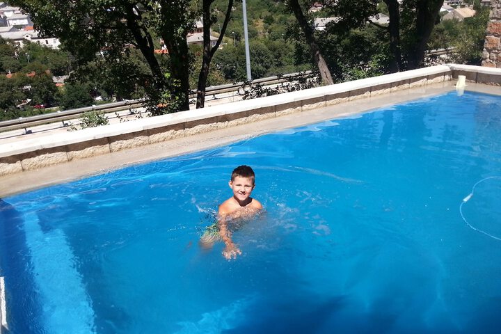 Pool 52 of 65