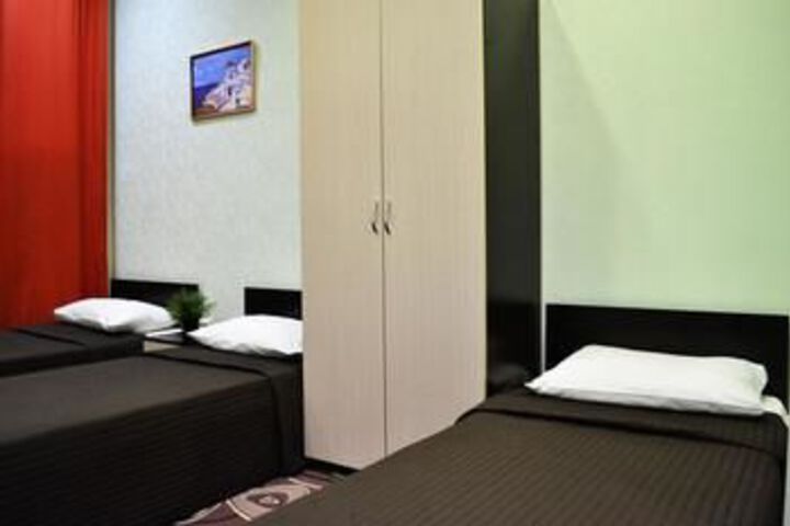 Room 26 of 38