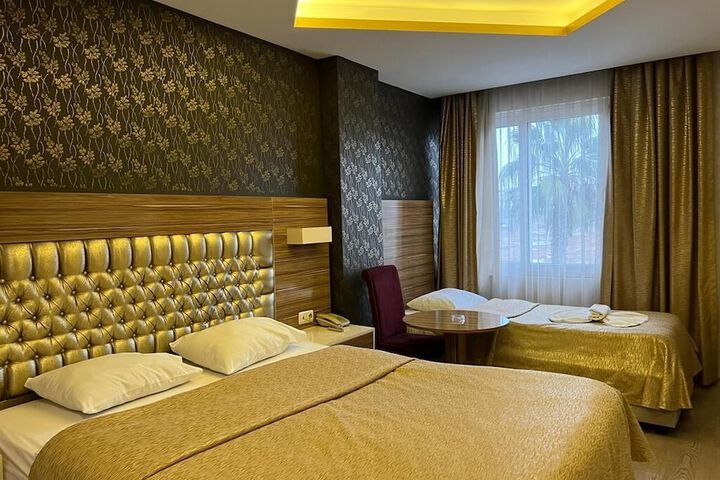Room 26 of 65