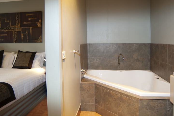 Room 9 of 43