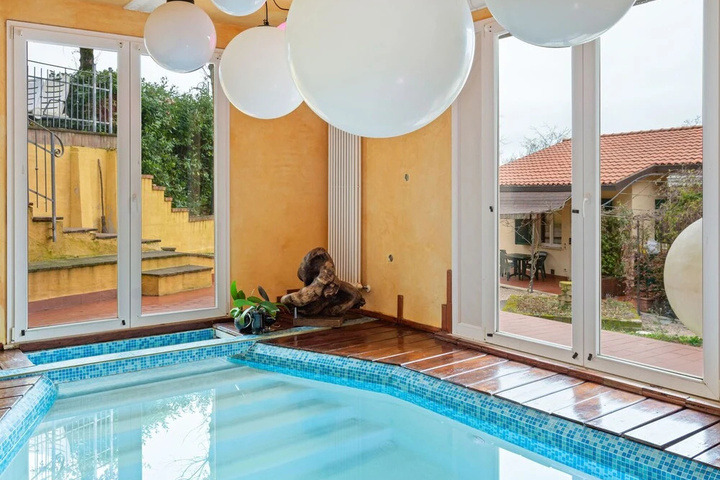 Pool 8 of 17