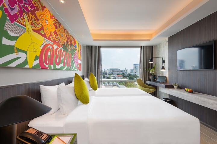 Room 54 of 190
