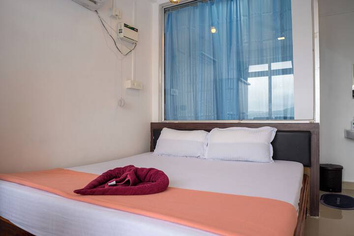 Room 30 of 86