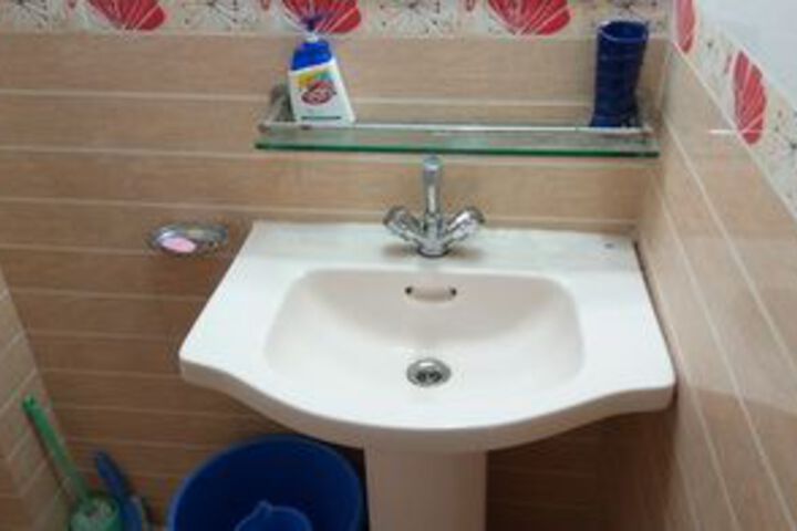 Room 8 of 41