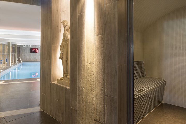 Steam room