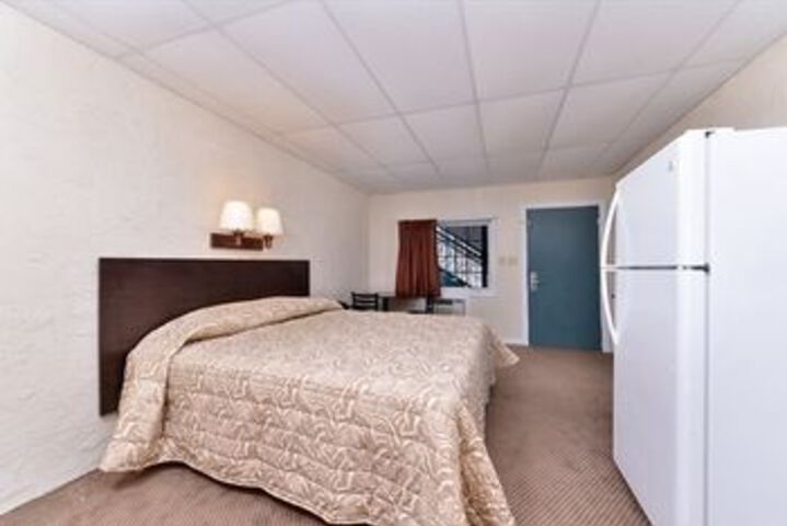 Room 27 of 36