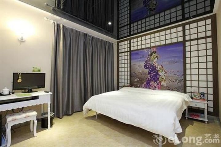 Room 40 of 42