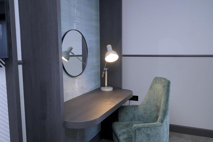 Room 52 of 124