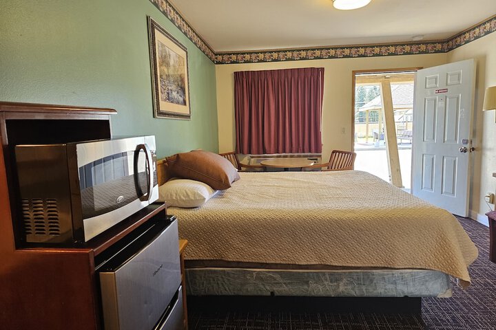 Room 16 of 44