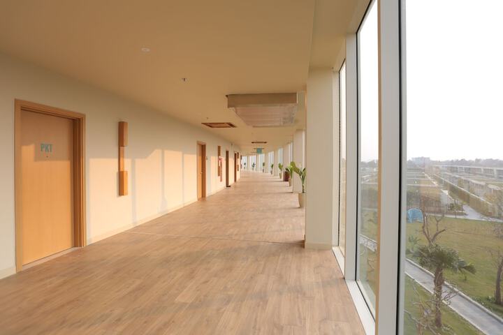Ballroom/Hall 59 of 78