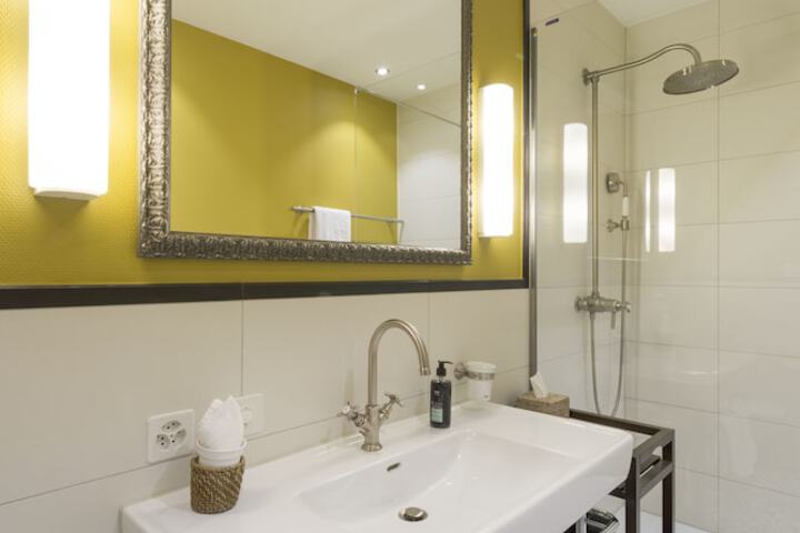 Clean Restrooms