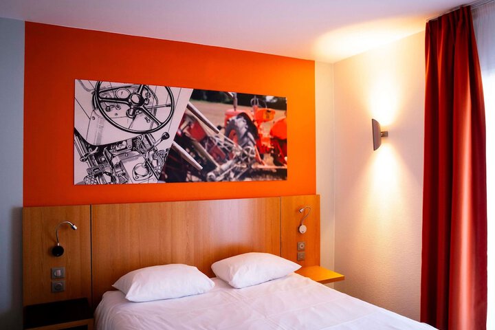 Room 5 of 36