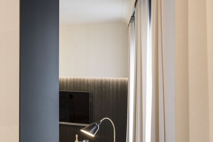 Room 13 of 39