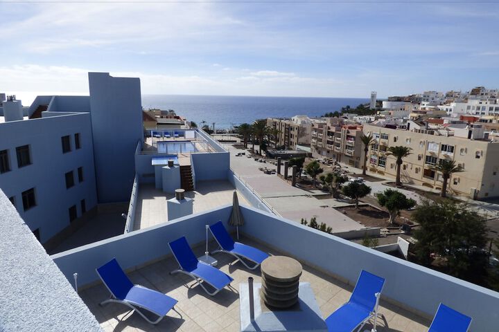 Sundeck 19 of 20
