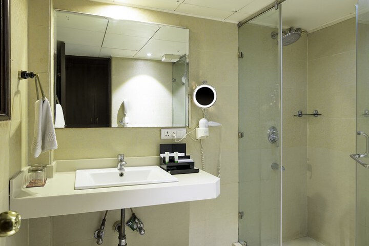 Room 20 of 31