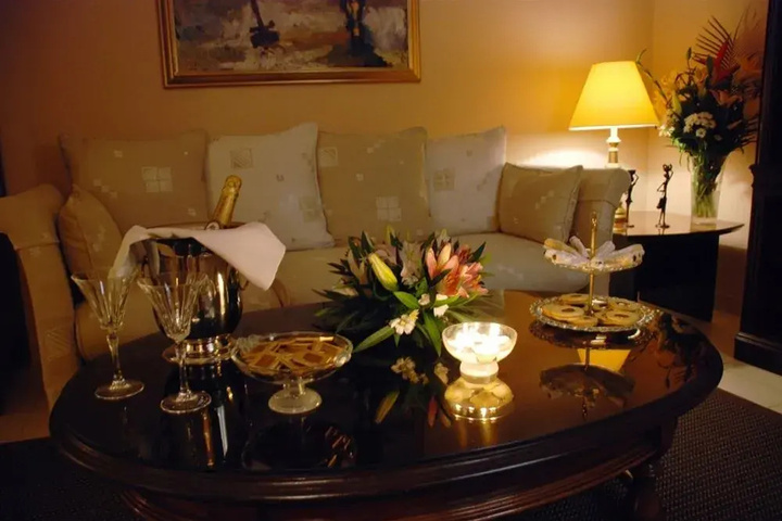 Room 4 of 21