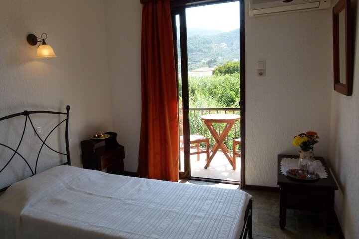 Room 7 of 20