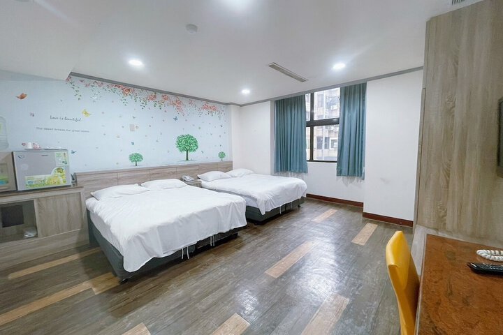Room 5 of 31
