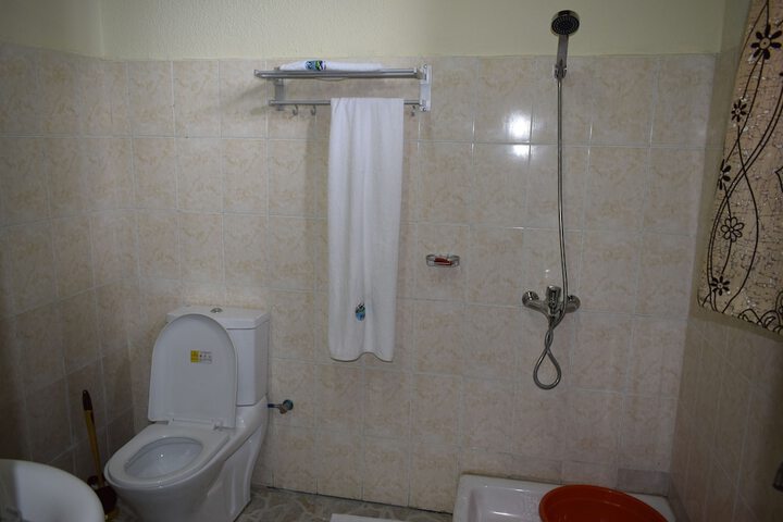 Room 44 of 97