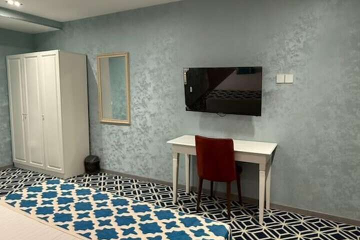 Room 19 of 30