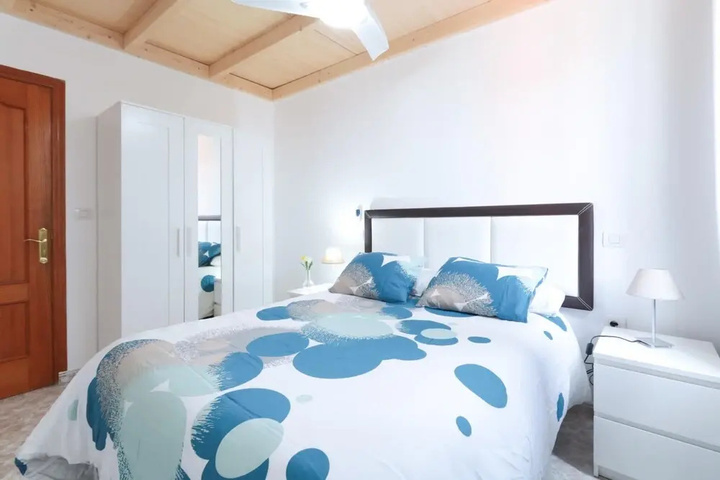 #2 Private Room Renovated Apt Habi