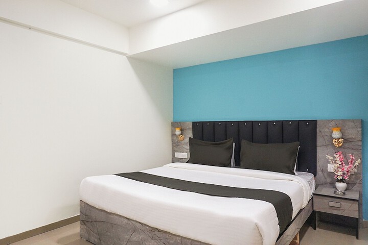 Room 16 of 37