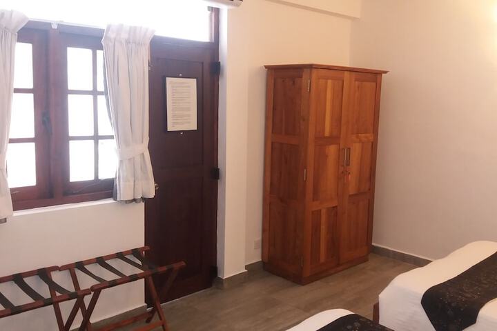 Room 8 of 22