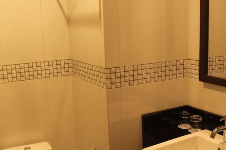 Room 20 of 53