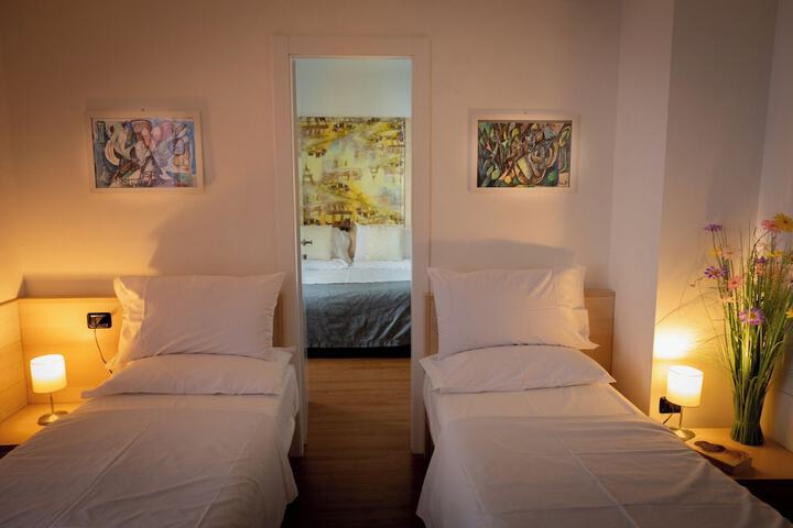Room 4 of 31