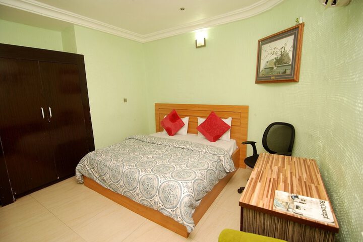 Room 3 of 29