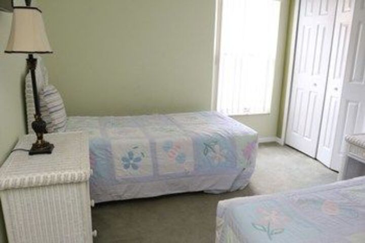 Room 6 of 22