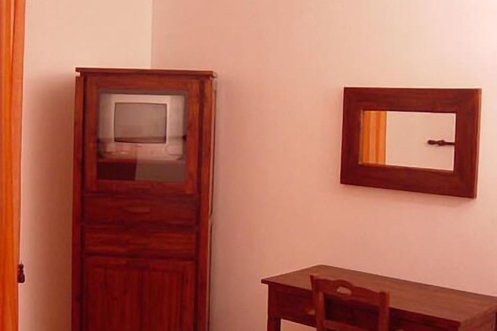 Room 15 of 35