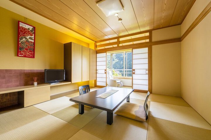 Room 12 of 67