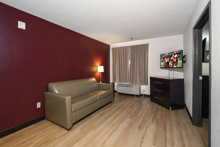 Superior Room 1 King Bed (18 of 23)