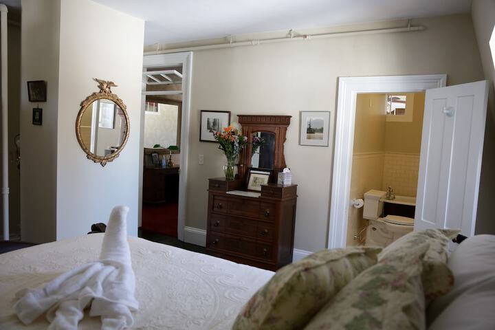Room 12 of 29