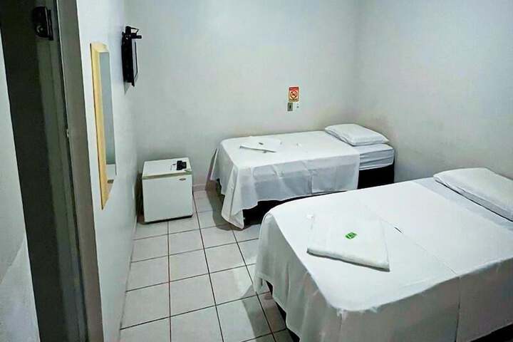 Room 12 of 20