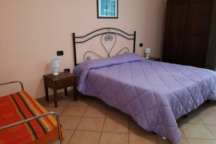 Room 12 of 48