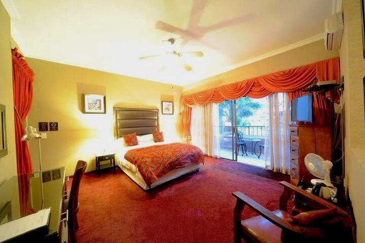 Room 8 of 61