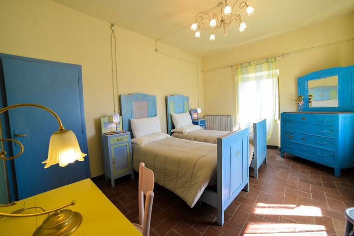 Room 34 of 52