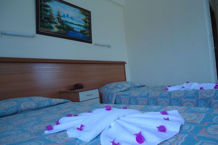 Room 4 of 39