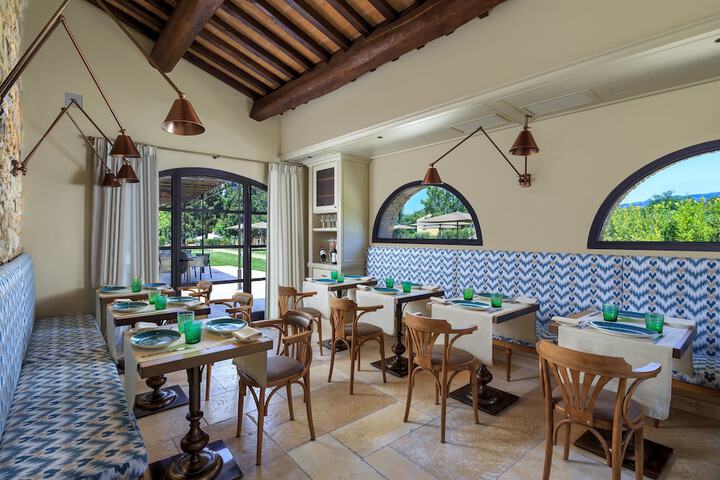 Dining 104 of 135