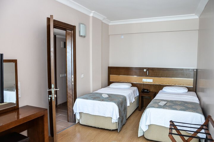 Room 10 of 45