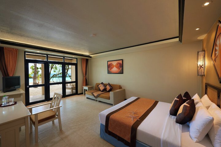 Room 10 of 51