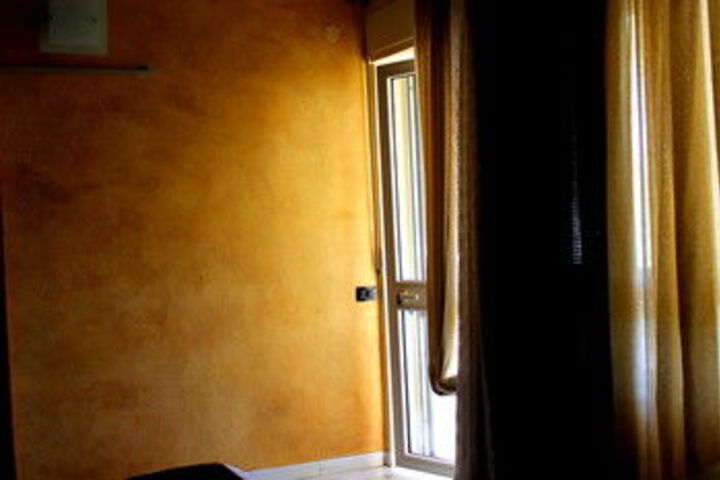 Room 107 of 191