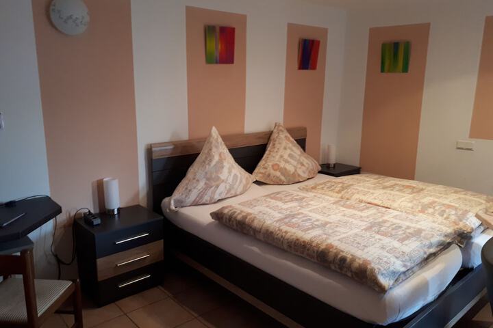 Room 6 of 29