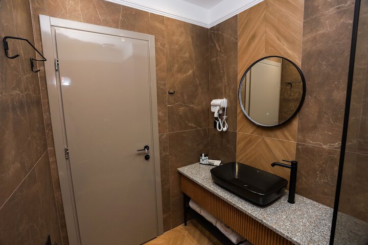 Room 40 of 45