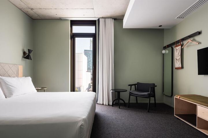 Room 7 of 52