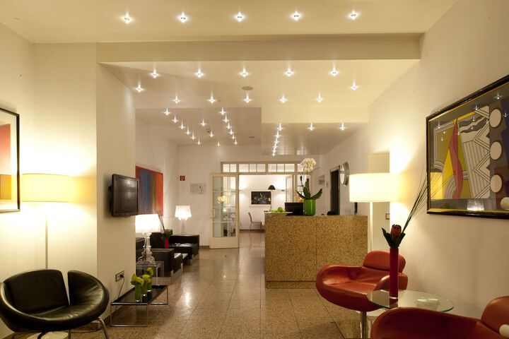 Guest Lobby